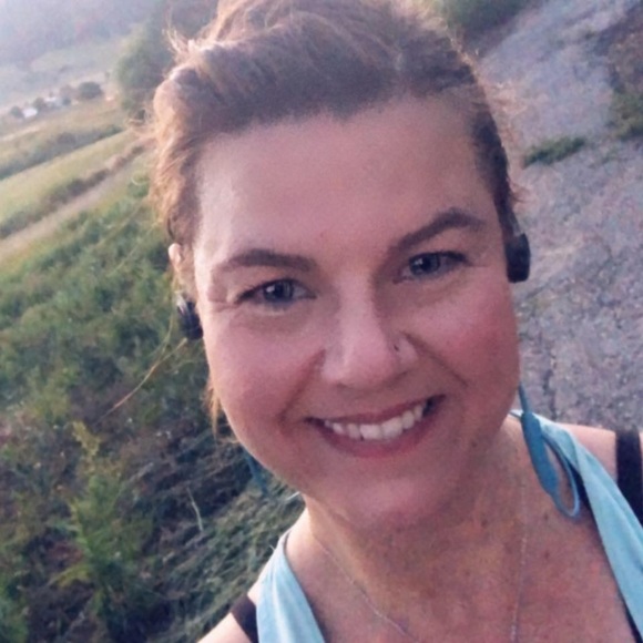 Wendy - Picture 5 of 5